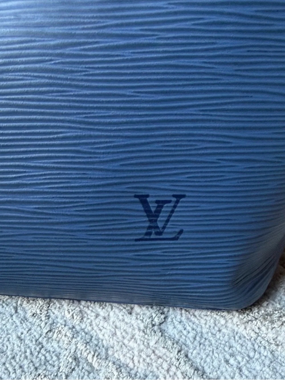 Louis Vuitton price firm